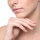 Peau du visage qui pèle et fond de teint : que faire ?