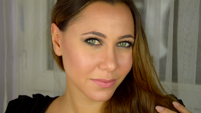 maquillage yeux kaki