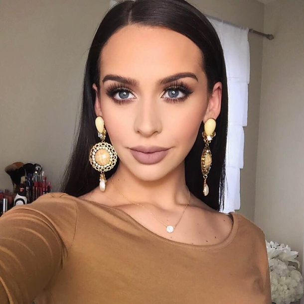 carli bybel lèvres marronnées