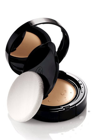 fond de teint pour peau qui pèle visage